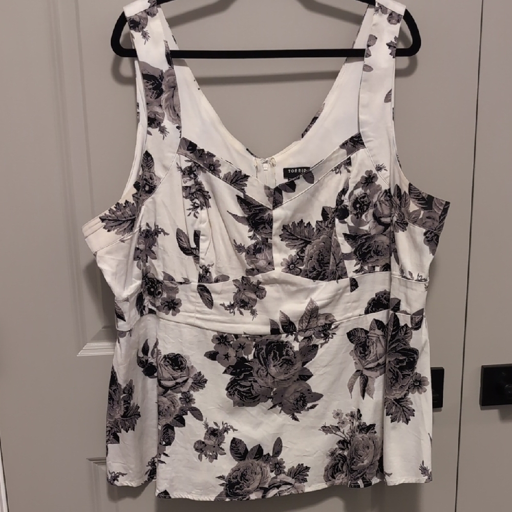 Torrid Black and White Floral Top